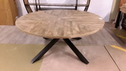 TABLE RONDE MANGUIER EN ARETE PIED CENTRAL 180*180