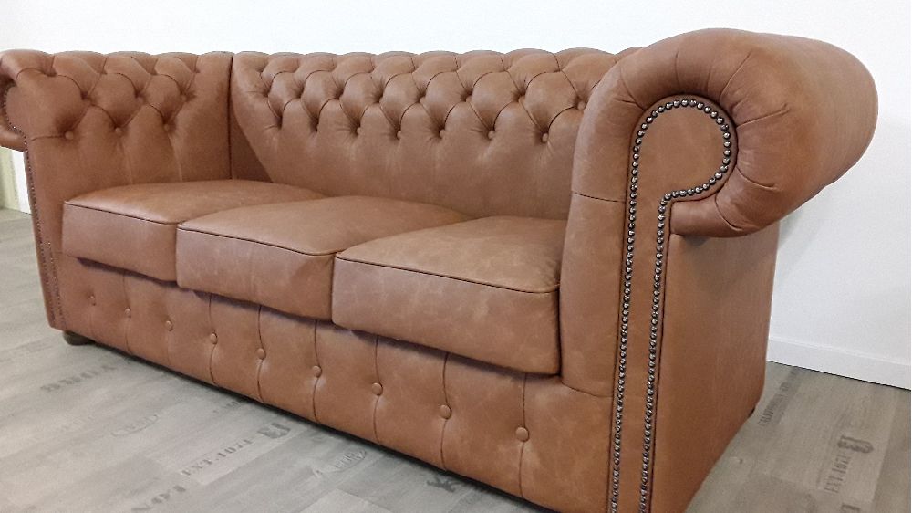 CHESTERFIELD CLASSIC  3 PLACES CUIR CAMEL VIEILLI 
