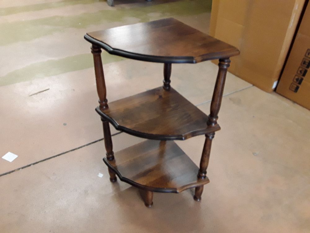 ETAGERE D'ANGLE
