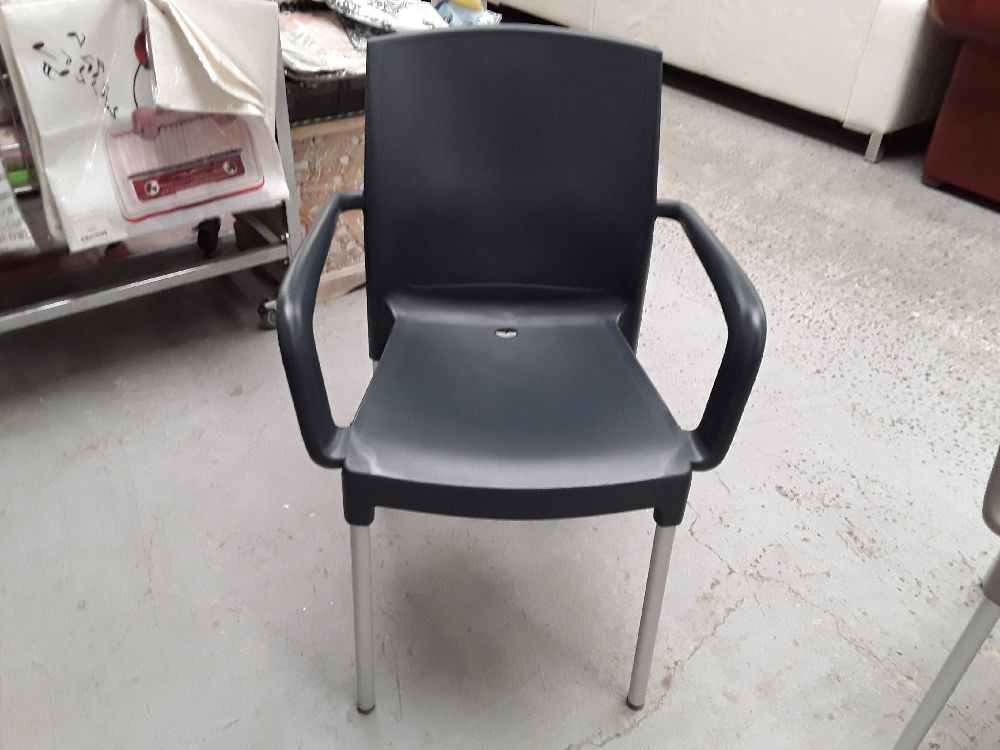 OASIS FAUTEUIL PVC EMPILABLE ANTHRACITE 