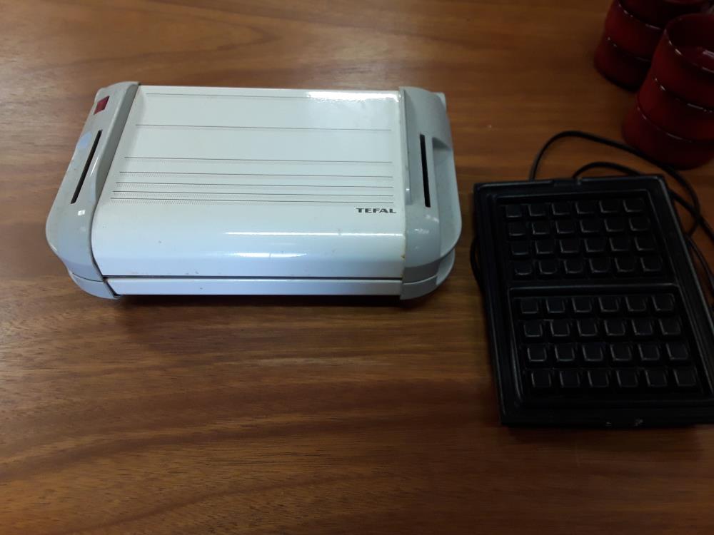 APPAREIL À GAUFFRES ET CROQUE MONSIEURS TEFAL