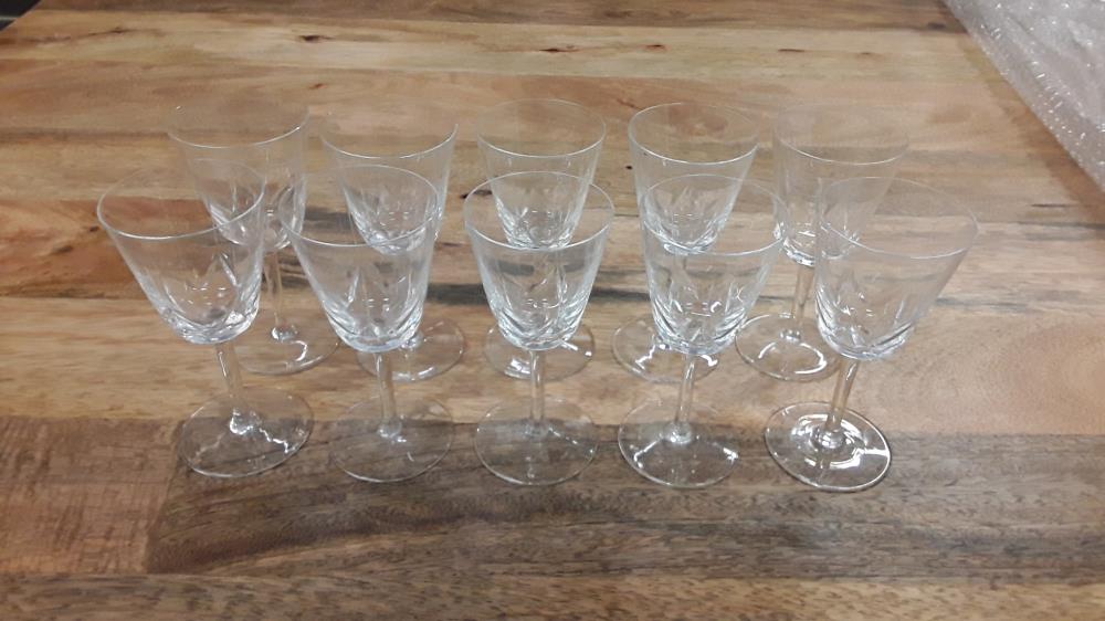 SERIE DE 10 VERRES CRISTAL 