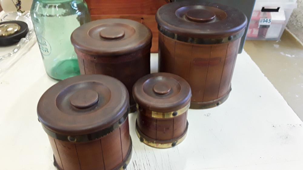 SET DE 4 POTS BOIS