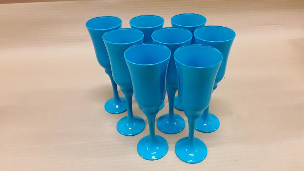 LOT DE 8 VERRES BLEU 