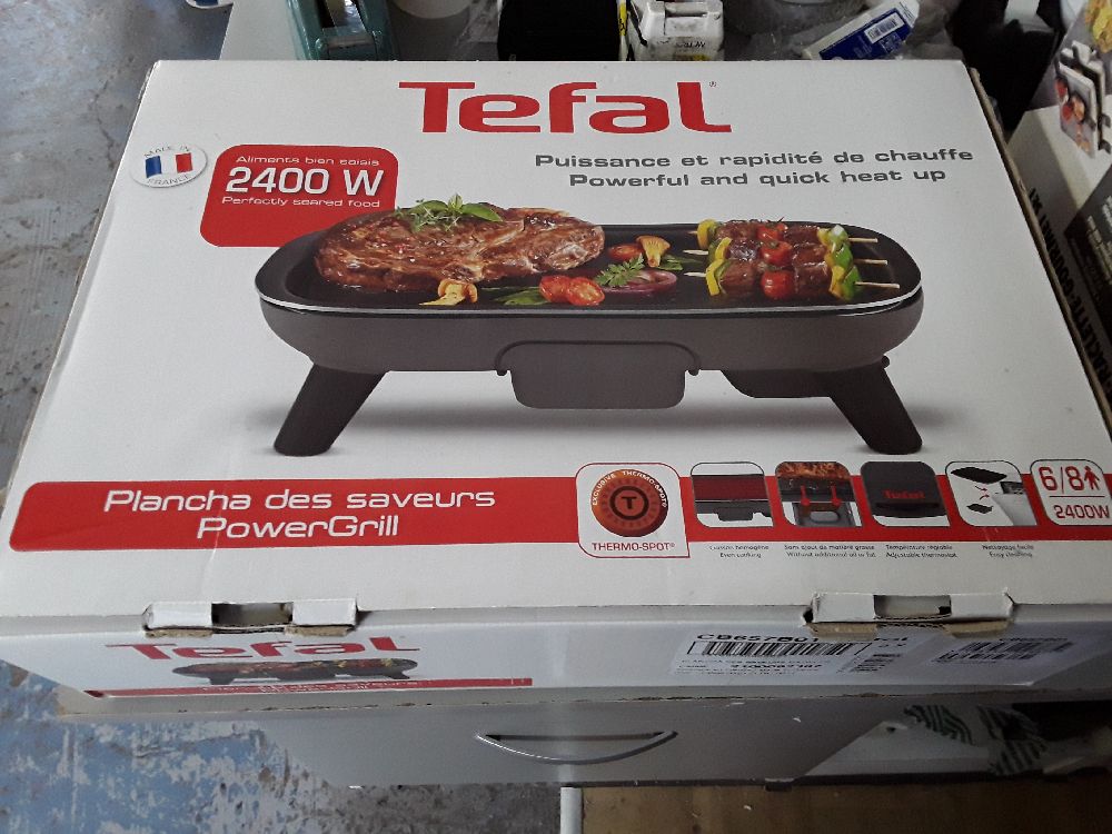 PLANCHA TEFAL