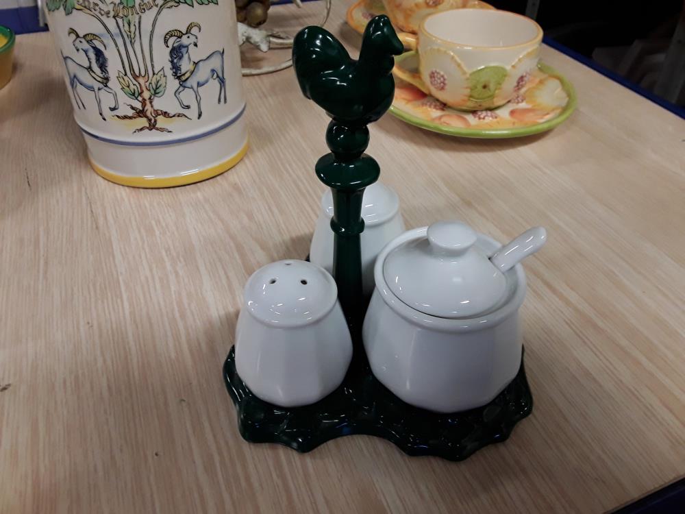 POIVRE ET SEL FONTE ET PORCELAINE 