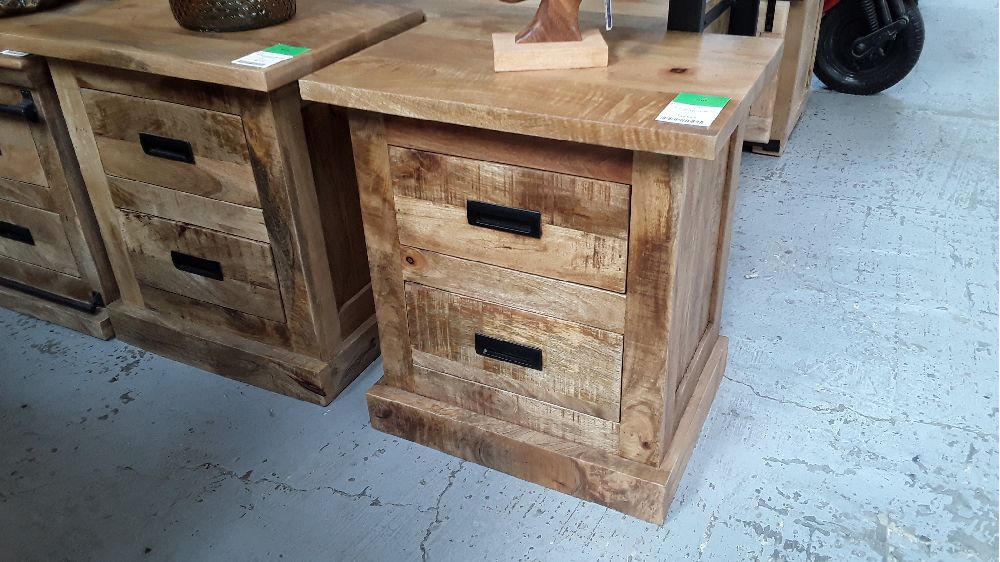 MEUBLE  D APPOINT MANGUIER 55/40/60 CM 