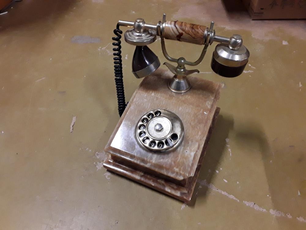 TÉLÉPHONE ANCIEN DECO