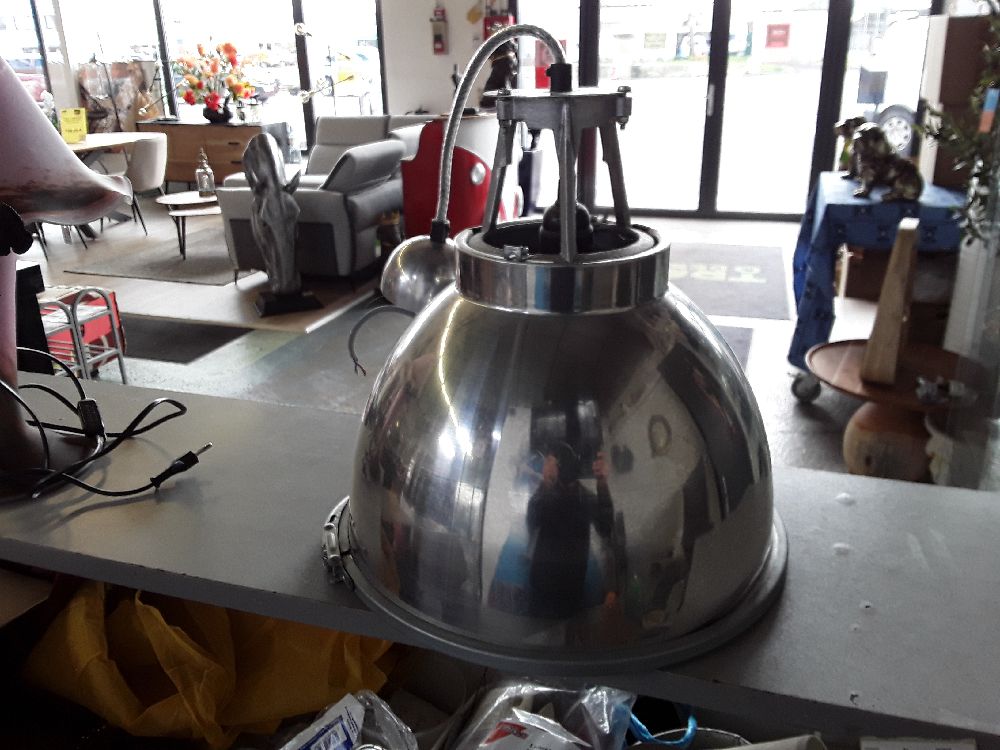 LAMPE METAL STYLE INDUS