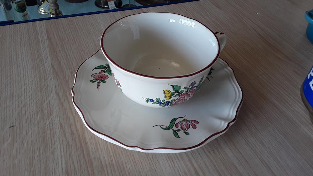 TASSE AVEC SOUS TASSE LUNÉVILLE 
