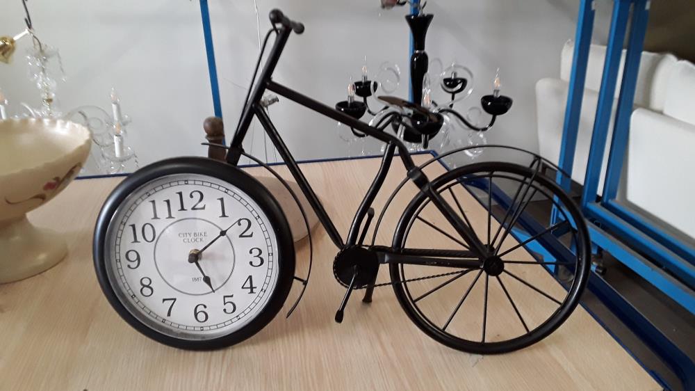 HORLOGE VELO
