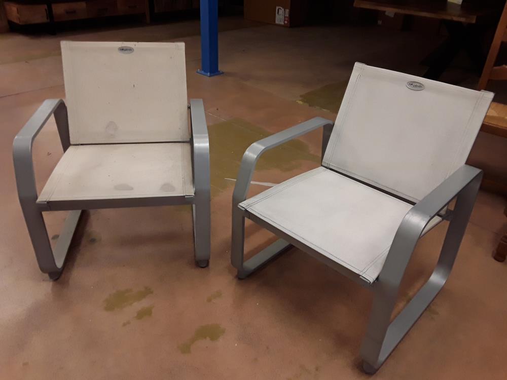LOT DE 2 FAUTEUILS EXTÉRIEUR HESPERIDE 