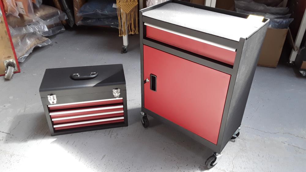 SERVANTE D'ATELIER -  CHARIOT D'ATELIER D'OUTILLAGE - 5 TIROIRS, PORTE VERROUILLABLE -/DESTOCK 