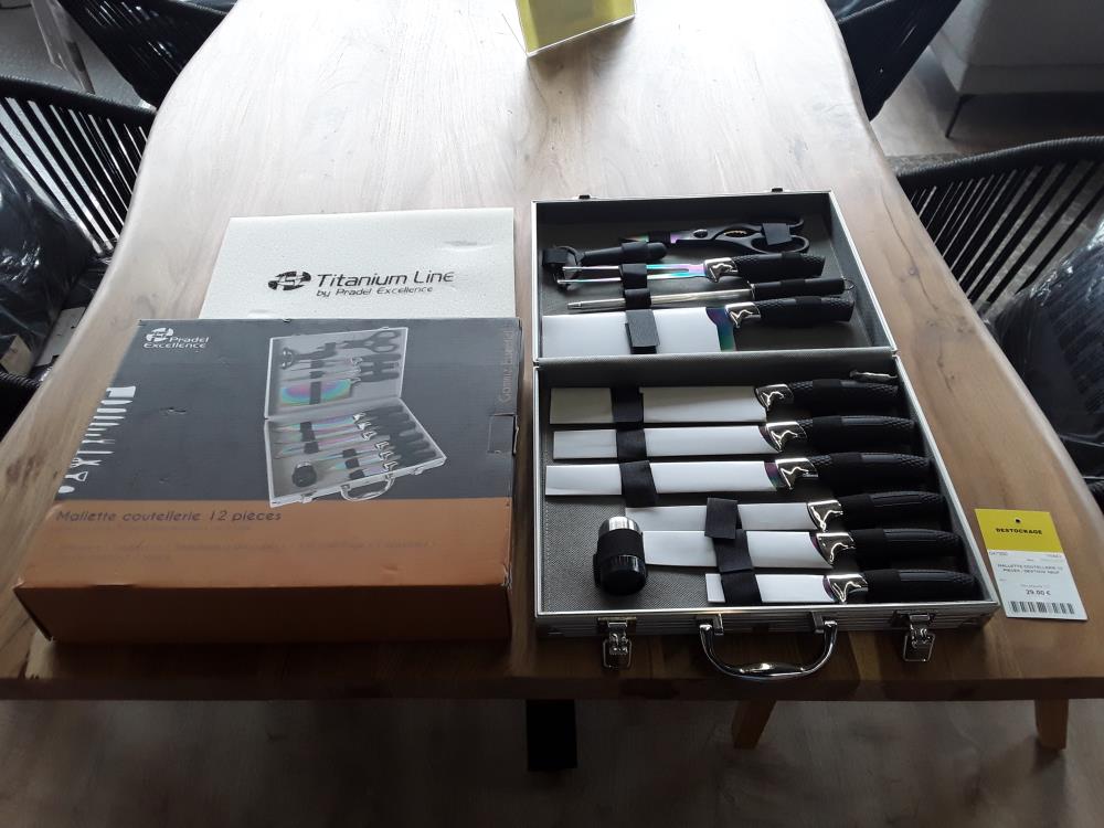 MALLETTE COUTELLERIE 12 PIECES / DESTOCK NEUF 