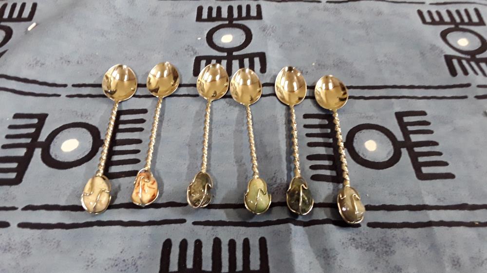 LOT DE 6 PETITES CUILLÈRES 