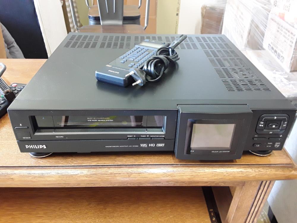 MAGNETOSCOPE ENREGISTREUR PHILIPS HAUT DE GAMME VR6880