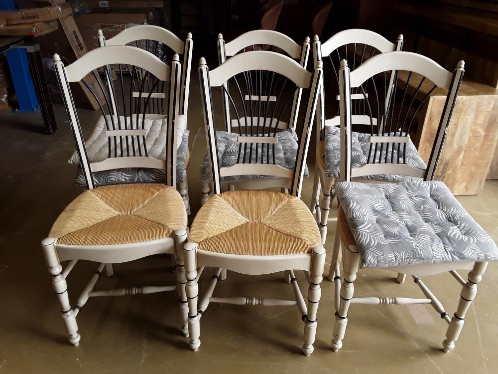 LOT DE 6 CHAISES PAILLEES 