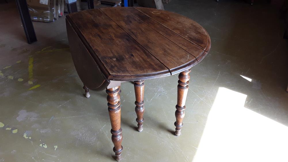 TABLE RONDE À VOLET SANS ALLONGES 