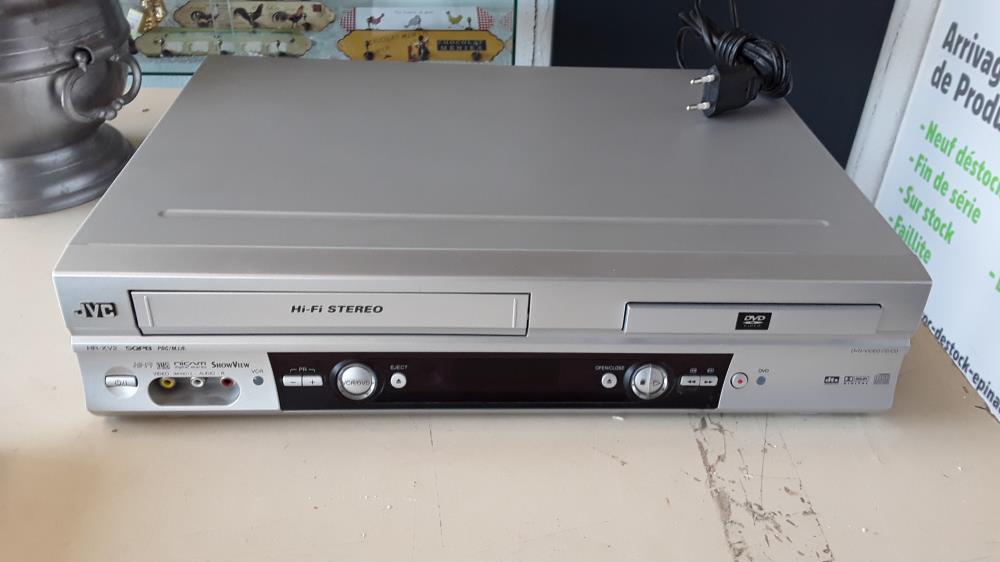 COMBI DVD VHS JVC SANS TÉLÉCOMMANDE 