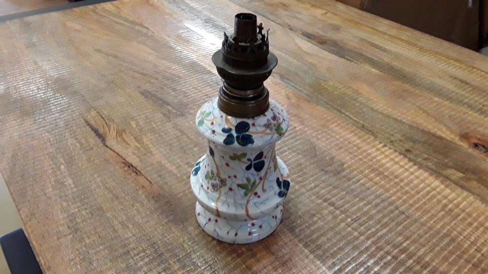 PIED DE LAMPE À PÉTROLE PORCELAINE 