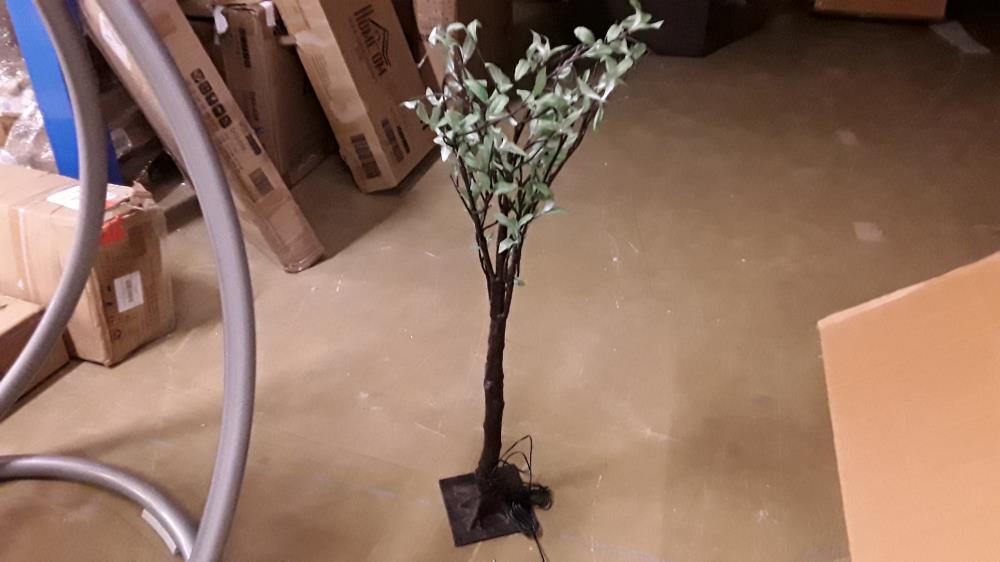 ARBRE LUMINEUX PLASTIQUE 