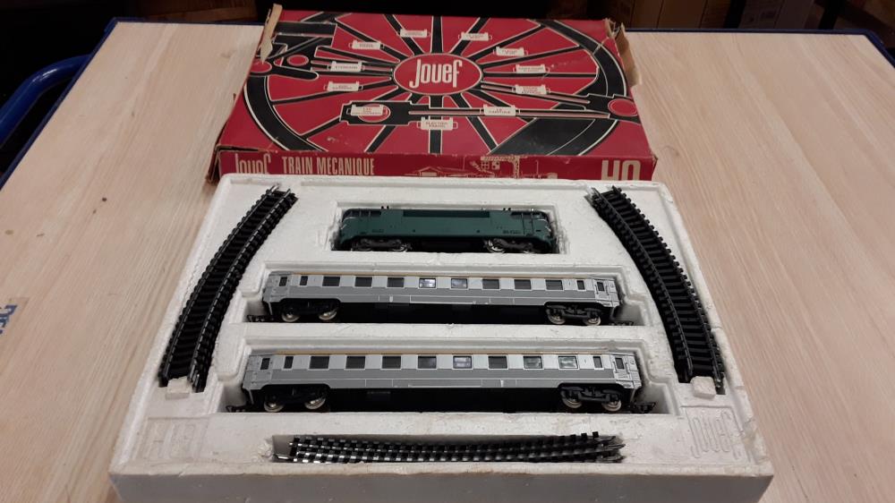 COFFRET JOUEF TRAIN MECANIQUE HO