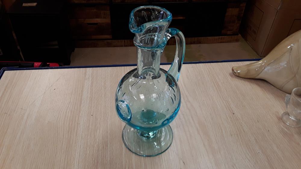 VASE PICHET VERRE SOUFFLÉ BLEU