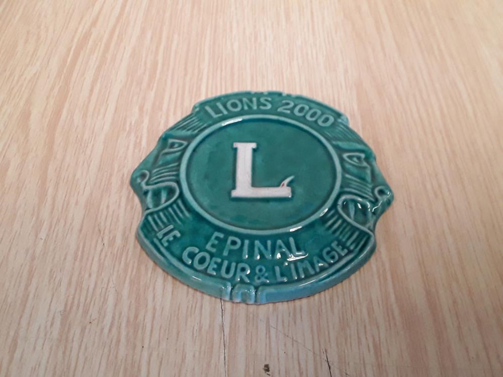BIBELOT LIONS 2000 EPINAL 