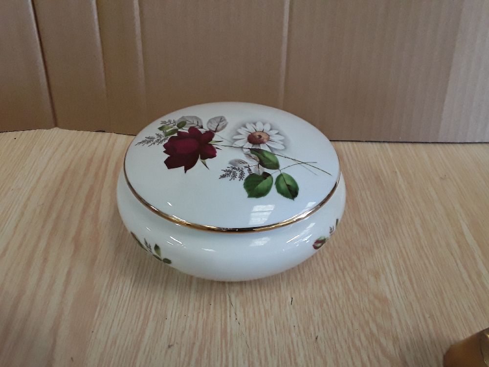 BOITE PORCELAINE 