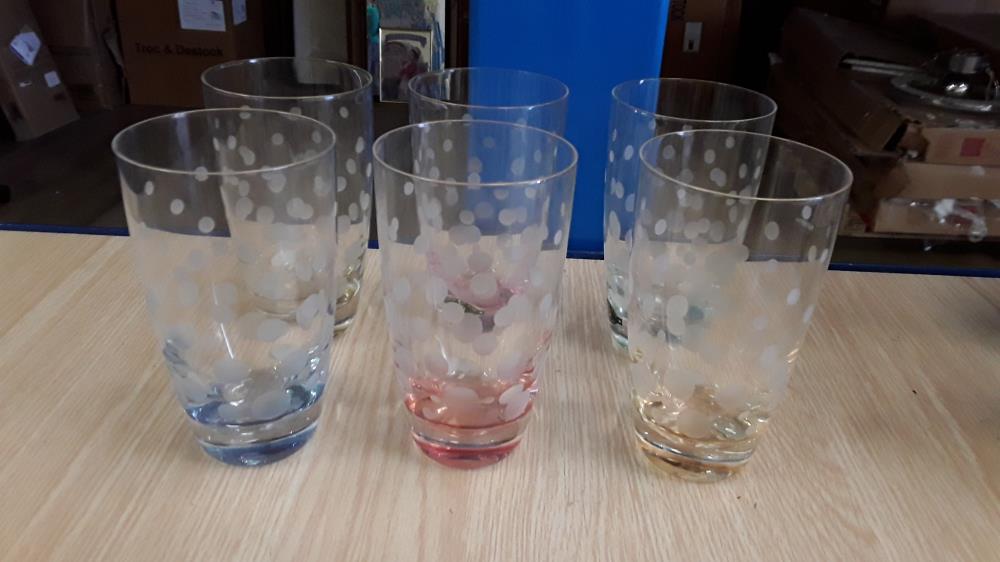 LOT DE 6 VERRES COULEUR