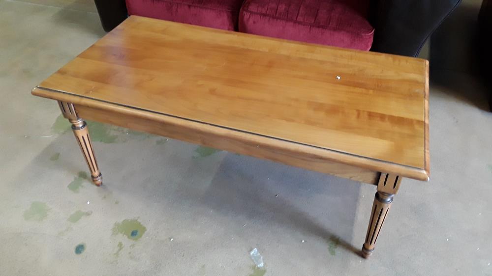 TABLE BASSE MERISIER 