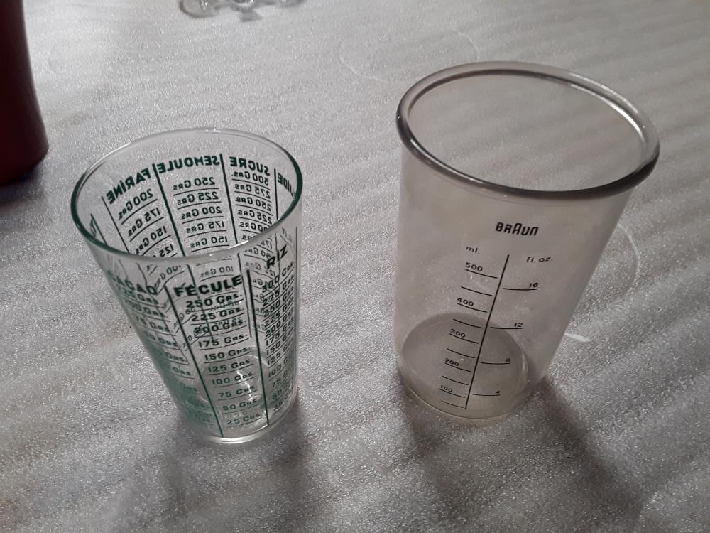 VERRE DOSEUR