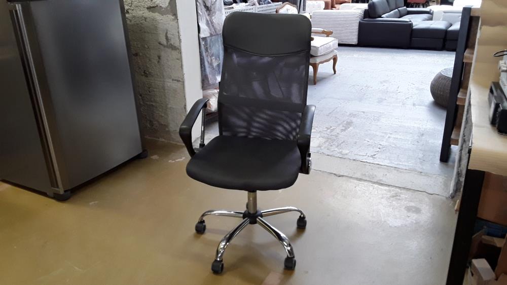 CHAISE DACTYLO NOIRE