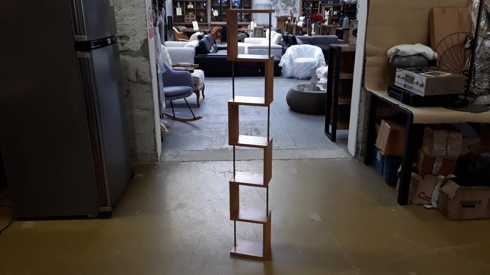 ETAGERE RANGE CD