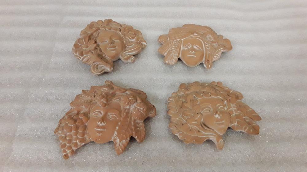 DECO MURALE VISAGE FEMME X4