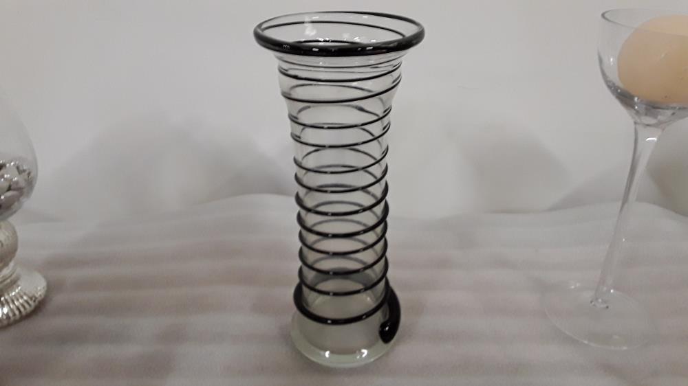 VASE SIGNÉ
