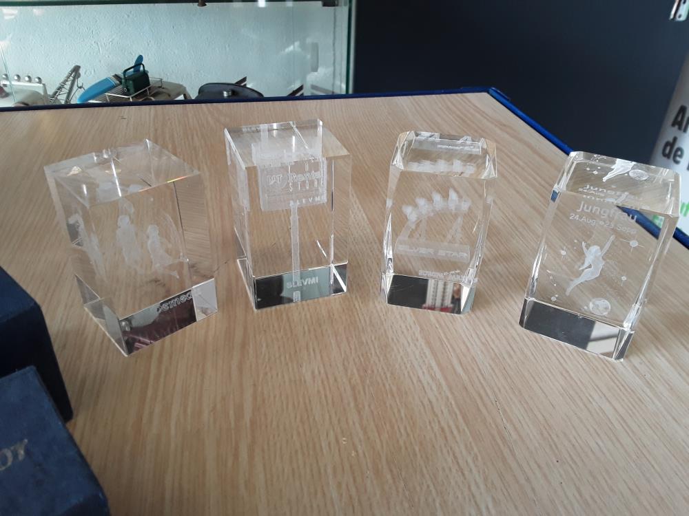 DECORATION BLOC DE VERRE