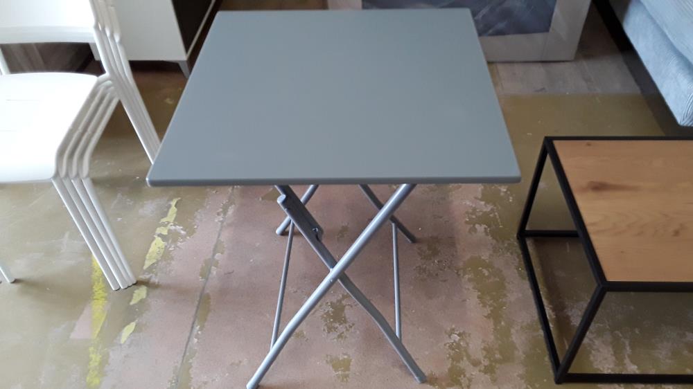 TABLE PLIANTE 
