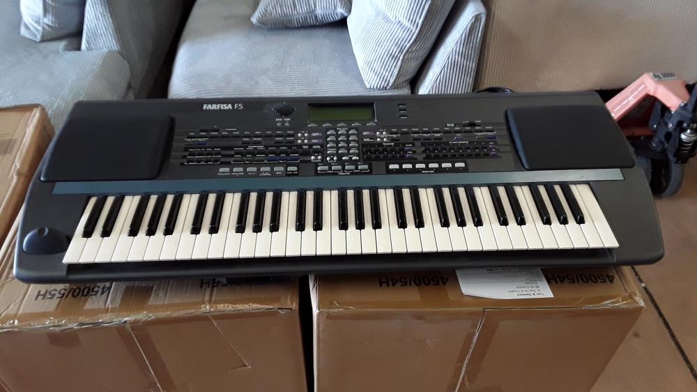 SYNTHÉTISEUR FARFISA F5