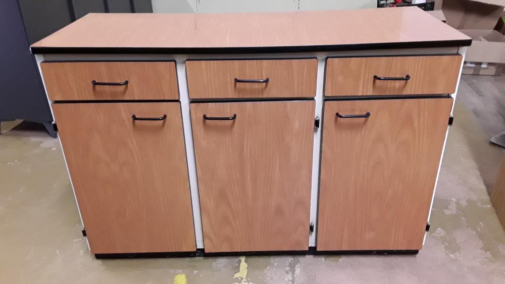 BUFFET FORMICA 3 PORTES 3 TIROIRS 