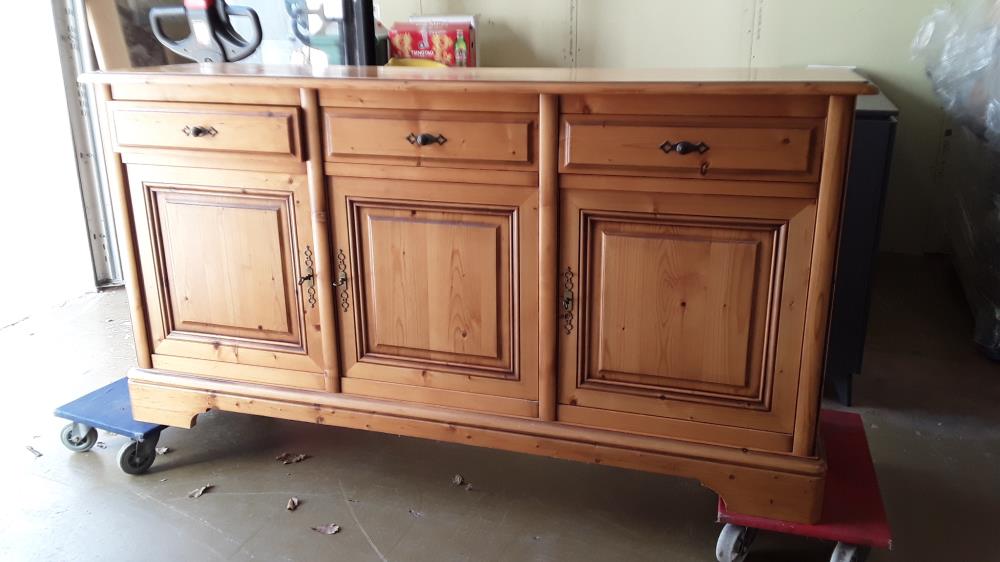 BUFFET PIN 3 PORTES 3 TIROIRS