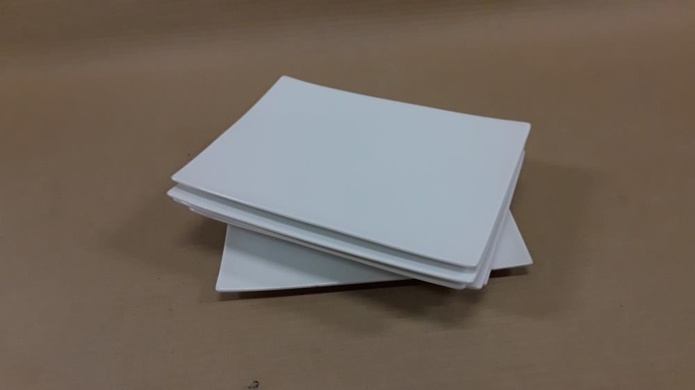 LOT DE 6 ASSIETTES À DESSERT