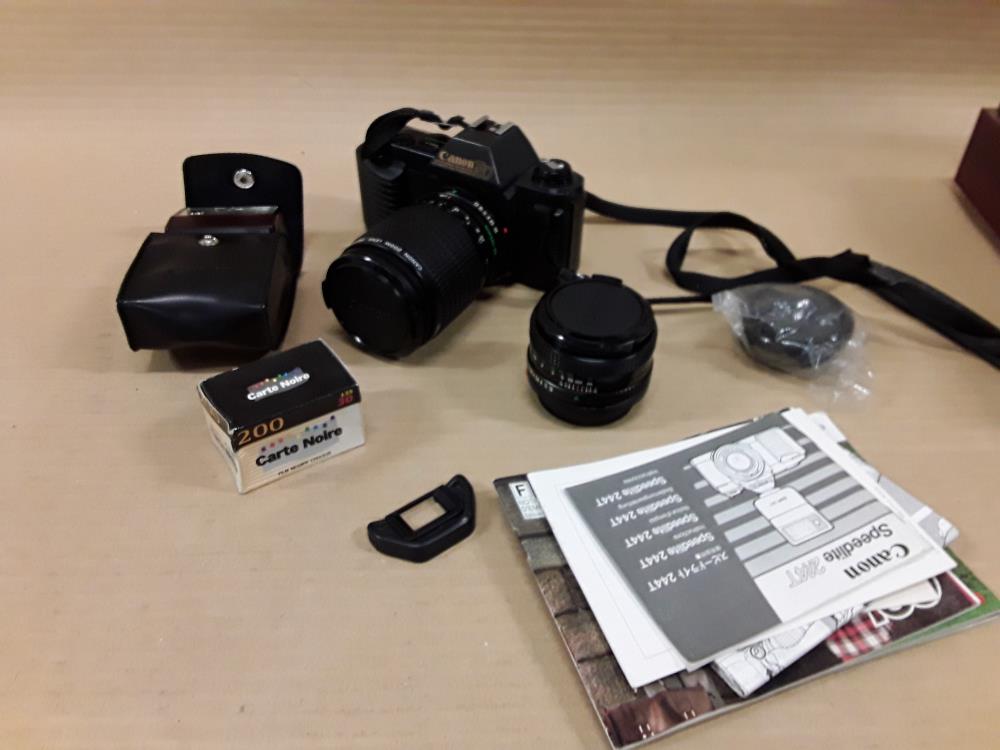 APPAREIL PHOTO CANON T50 AVEC ACCESSOIRES