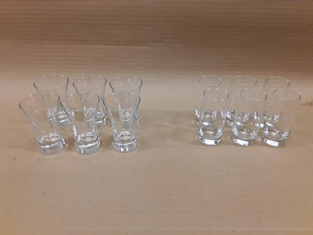 LOT DE 6 PETITS VERRES