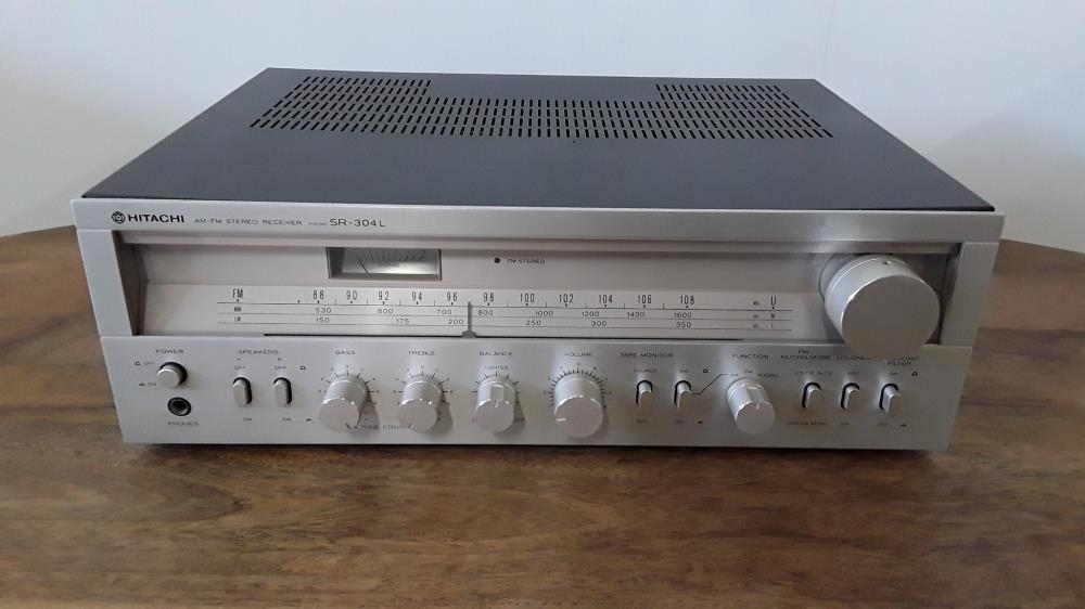 AMPLI TUNER HITACHI SR304L
