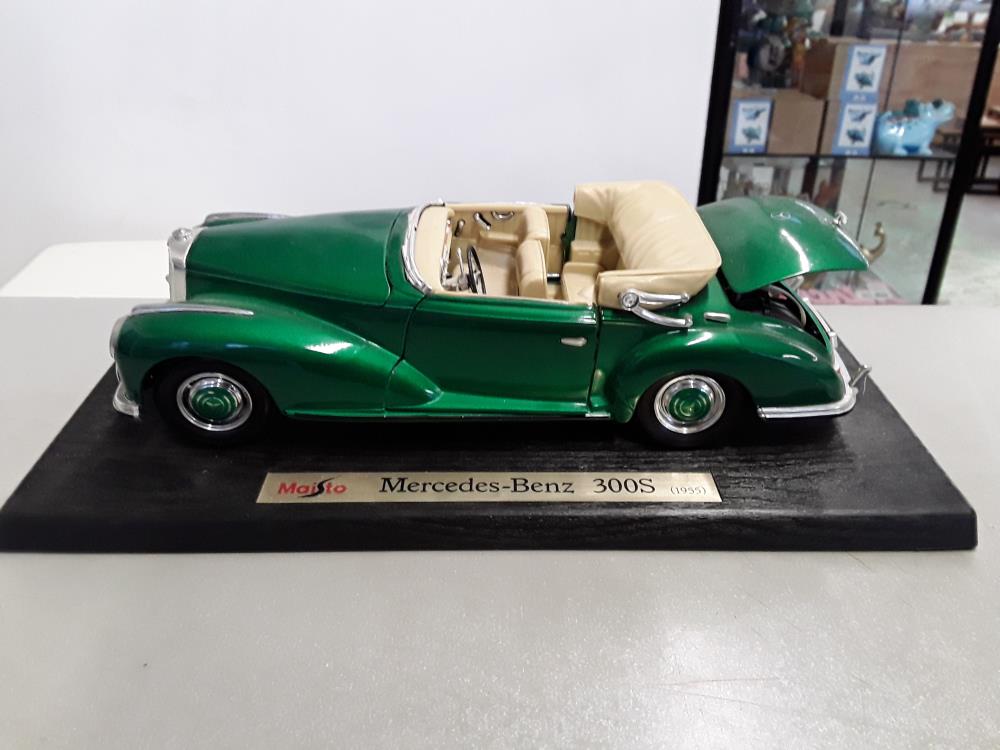 MERCEDES 300S 1955