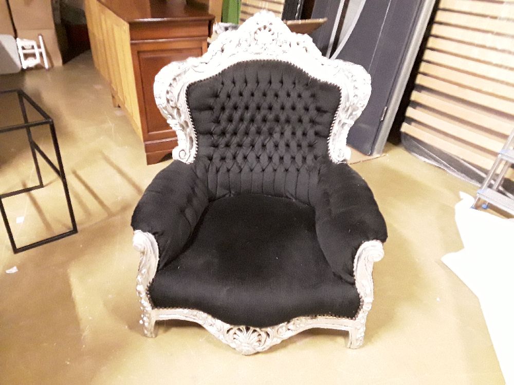 FAUTEUIL BAROQUE EN L'ETAT
