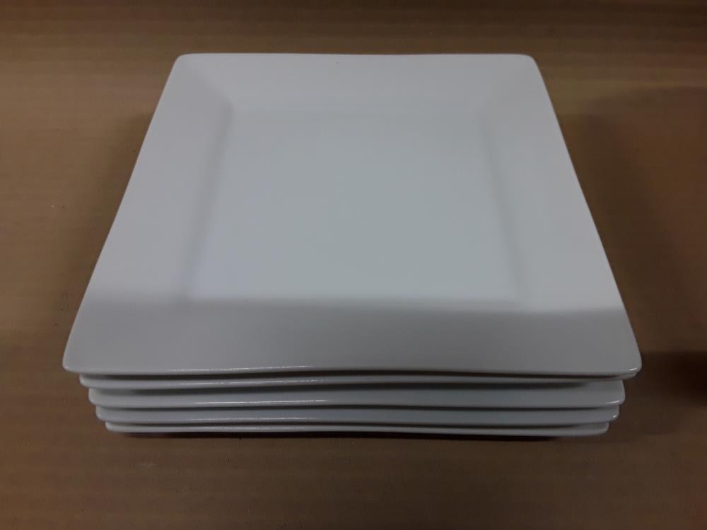 LOT DE 5 ASSIETTES DESSERT