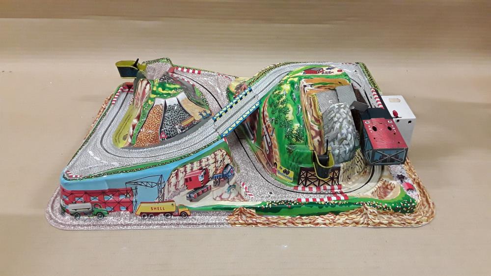 GIGANT CONSTRUCTION SITE ANNÉES 60 INCOMPLET