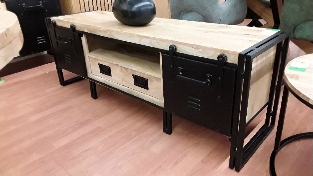 MEUBLE TV LUX- MANGUIER -PORTE COULISSANTE - BOIS RECYCLE ET LED INTERIEUR